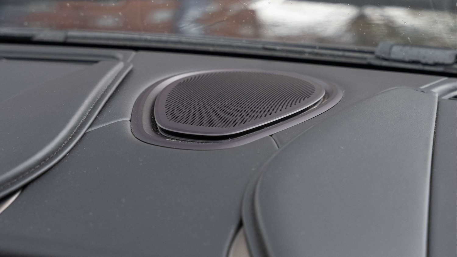 Used Aston Martin DB11 2017 for sale - 76475770: Photo 28