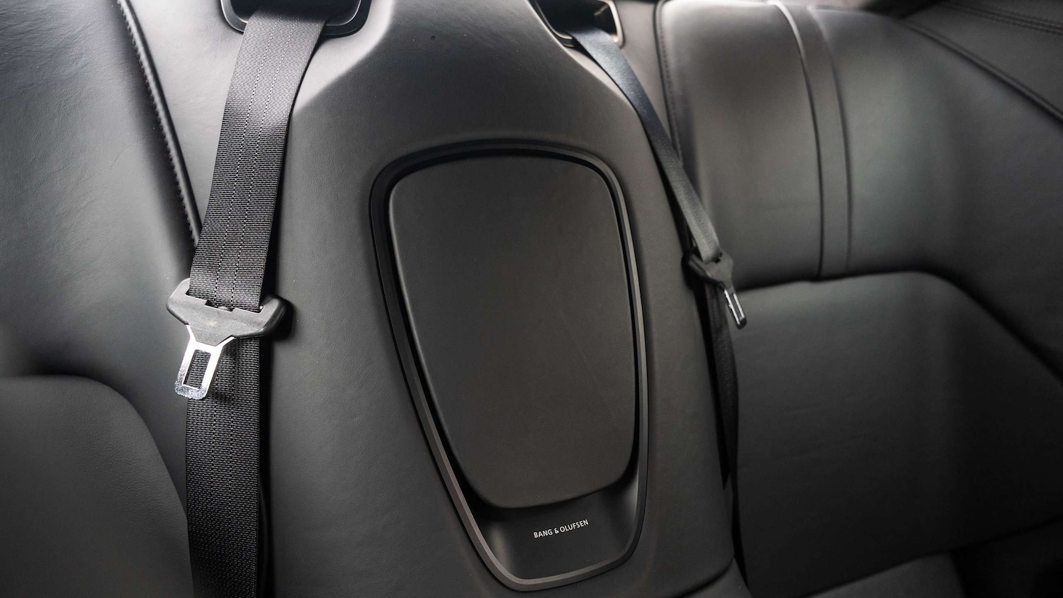 Used Aston Martin DB11 2017 for sale - 76475770: Photo 29