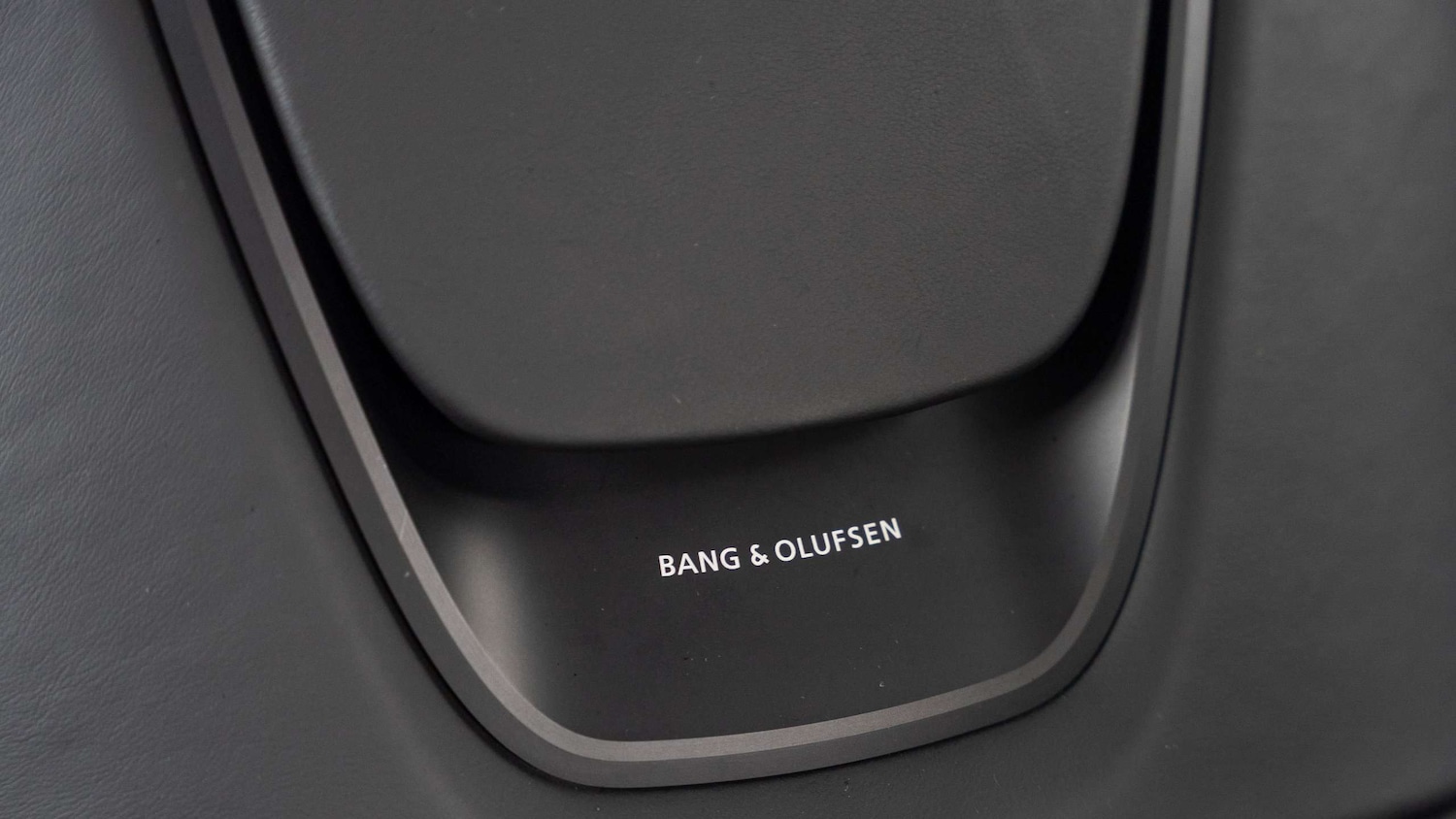 Used Aston Martin DB11 2017 for sale - 76475770: Photo 30