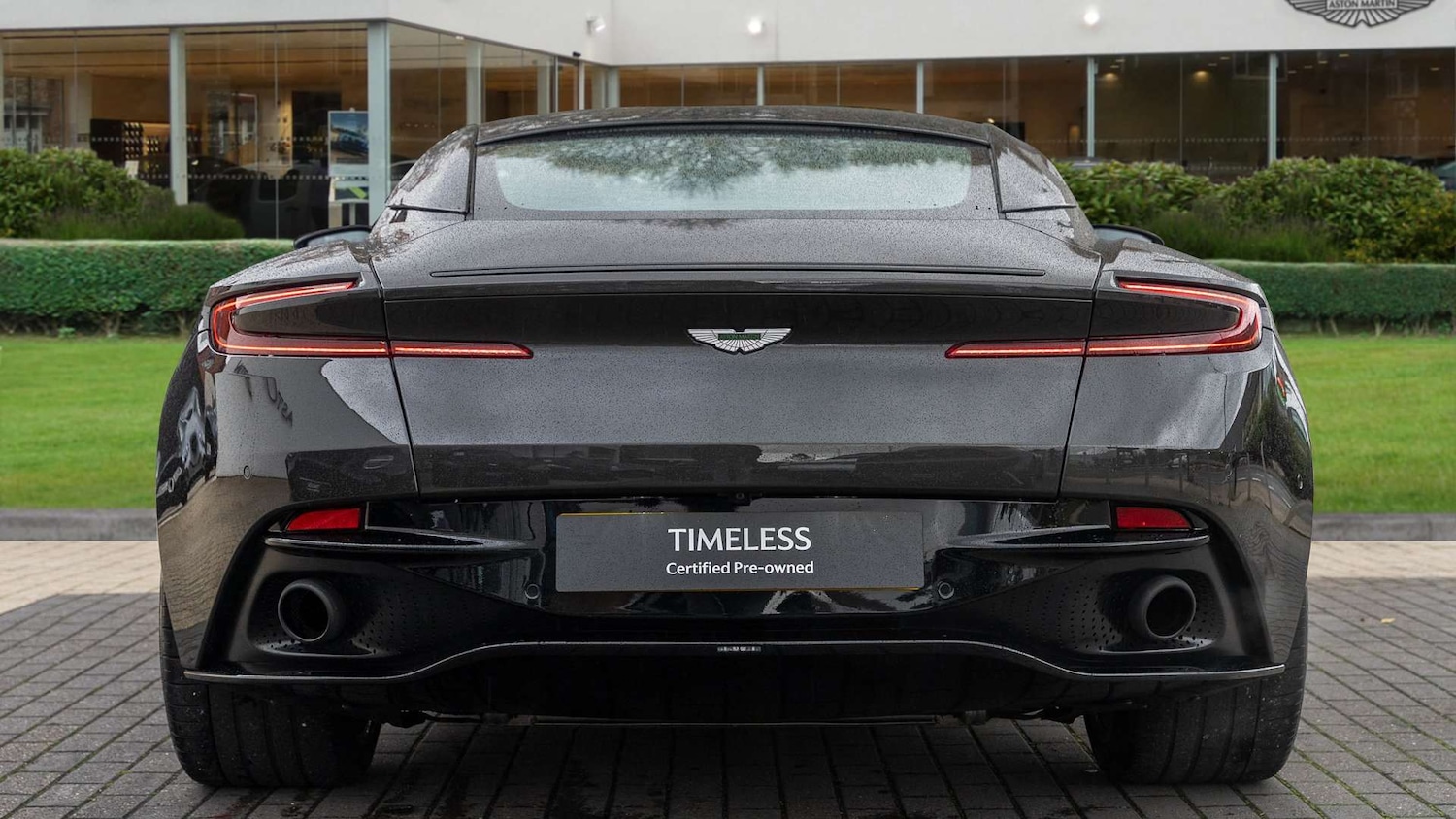 Used Aston Martin DB11 2017 for sale - 76475770: Photo 32