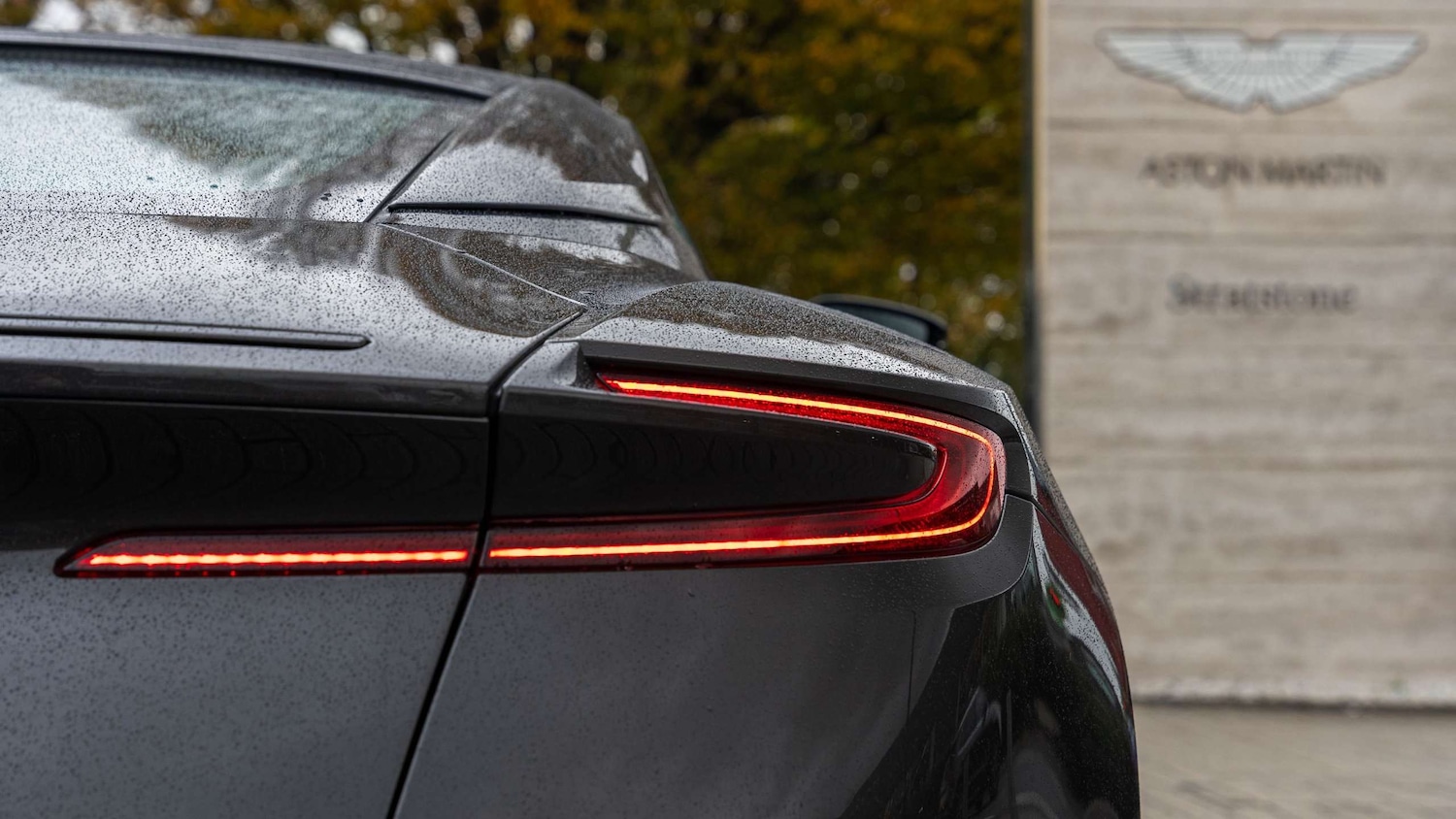 Used Aston Martin DB11 2017 for sale - 76475770: Photo 7