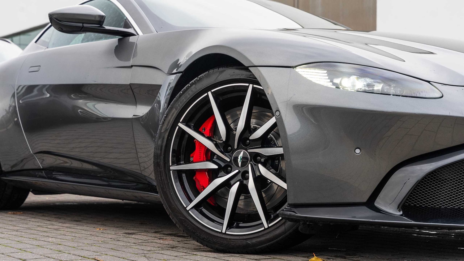 Used Aston Martin Vantage 2019 for sale - 77443536: Photo 4