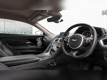 Used Aston Martin DB11 2019 for sale - 75417932: Photo
