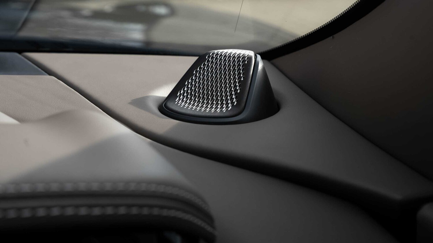 Used Aston Martin V8 2023 for sale - 77540704: Photo 23