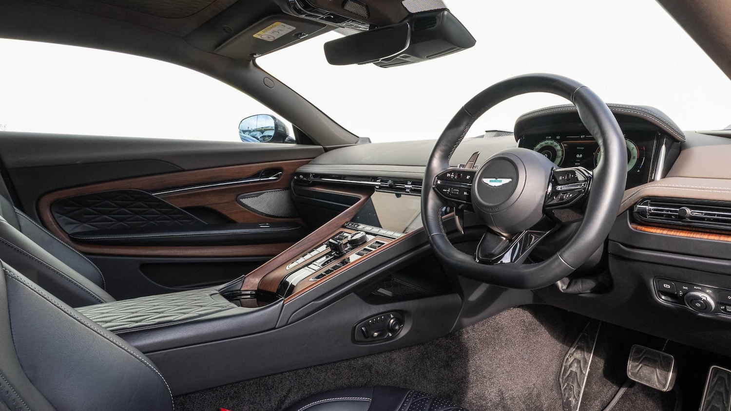 Used Aston Martin V8 2023 for sale - 77540704: Photo 3