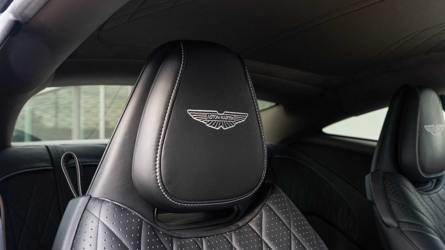 Used Aston Martin V8 2023 for sale - 77540704: Photo 5