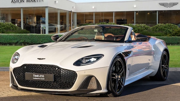 Used Aston Martin DBS 2019 for sale - 76218375: Photo 15