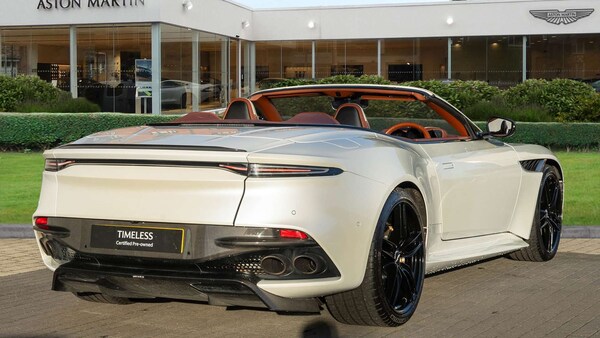 Used Aston Martin DBS 2019 for sale - 76218375: Photo 16