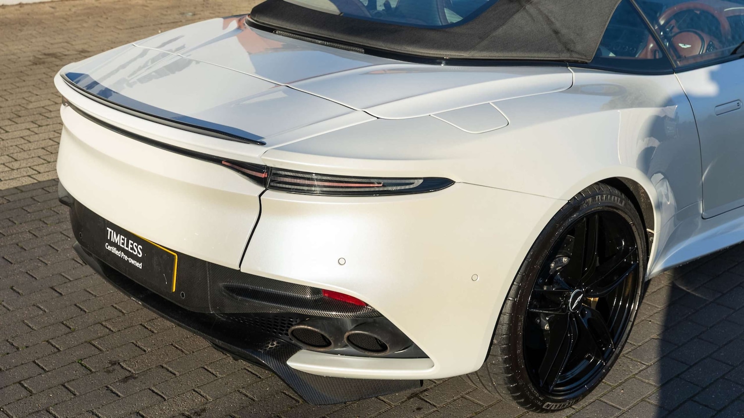 Used Aston Martin DBS 2019 for sale - 76218375: Photo 35