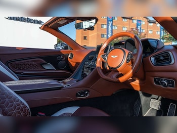 Used Aston Martin DBS 2019 for sale - 76218375: Photo