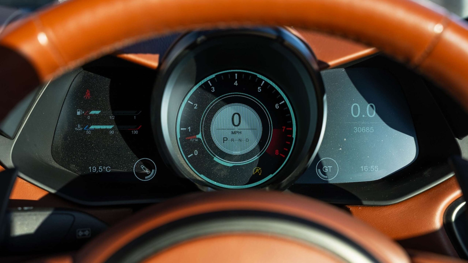 Used Aston Martin DBS 2019 for sale - 76218375: Photo 6