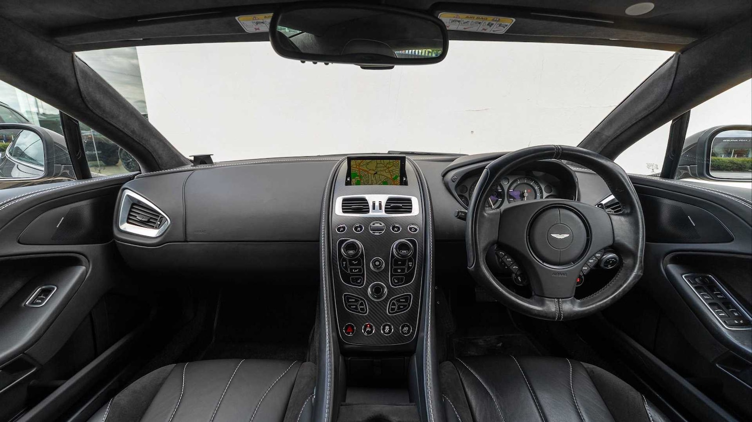 Used Aston Martin Vanquish 2013 for sale - 76351577: Photo 11