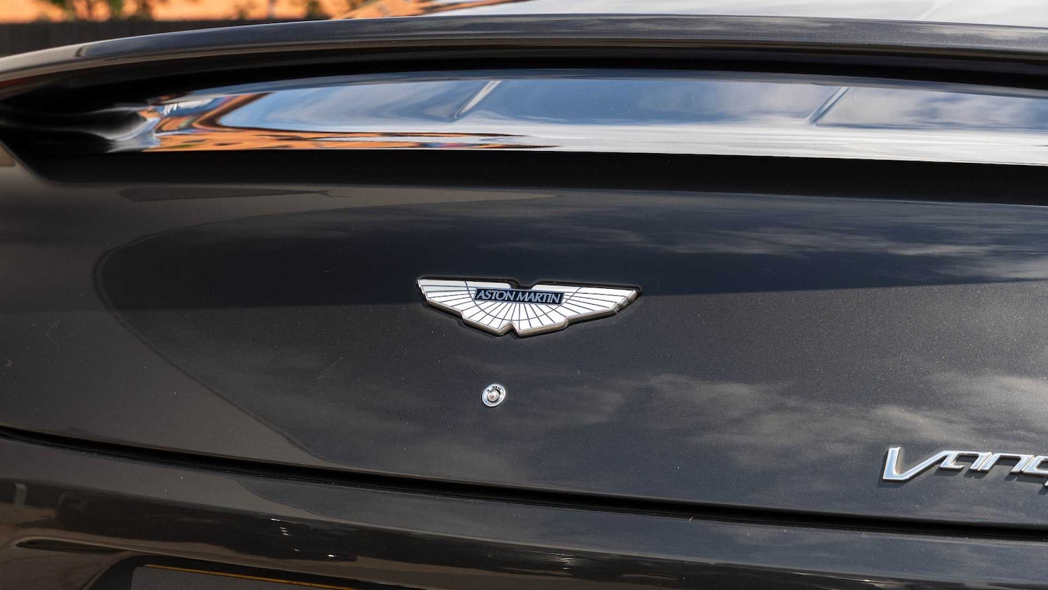 Used Aston Martin Vanquish 2013 for sale - 76351577: Photo 24