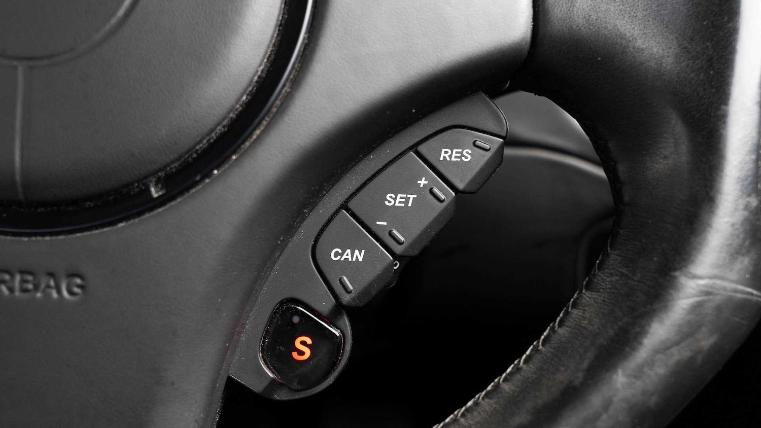 Used Aston Martin Vanquish 2013 for sale - 76351577: Photo 28