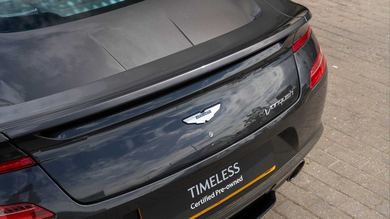 Used Aston Martin Vanquish 2013 for sale - 76351577: Photo 8