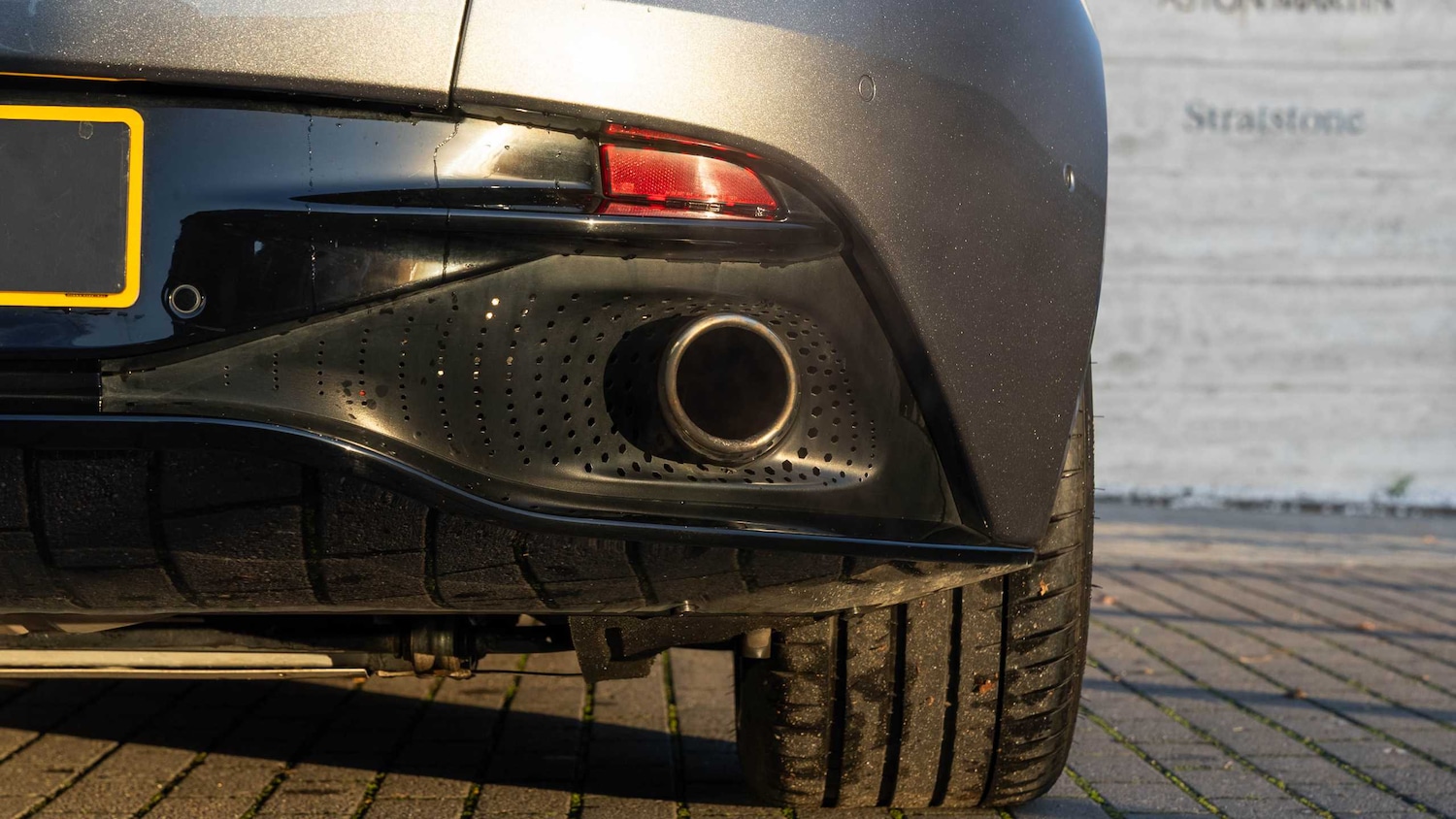 Used Aston Martin DB11 2017 for sale - 76827498: Photo 20