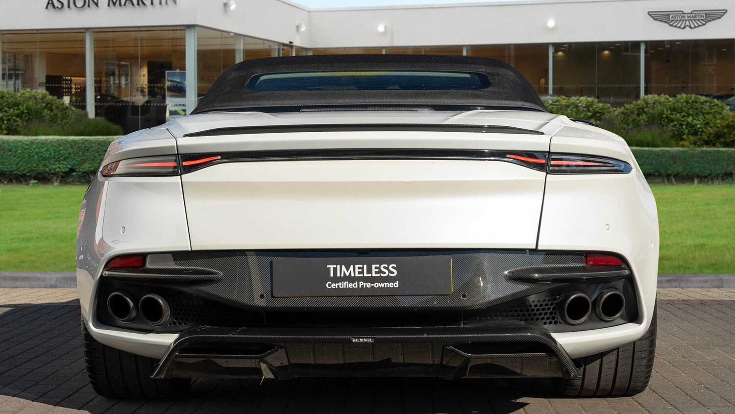 Used Aston Martin DBS 2019 for sale - 78010326: Photo 19