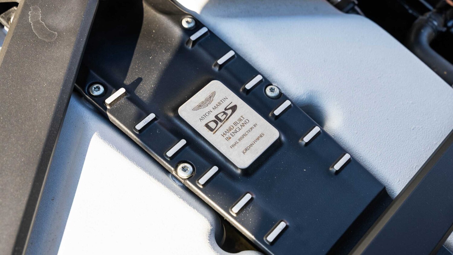 Used Aston Martin DBS 2019 for sale - 78010326: Photo 32