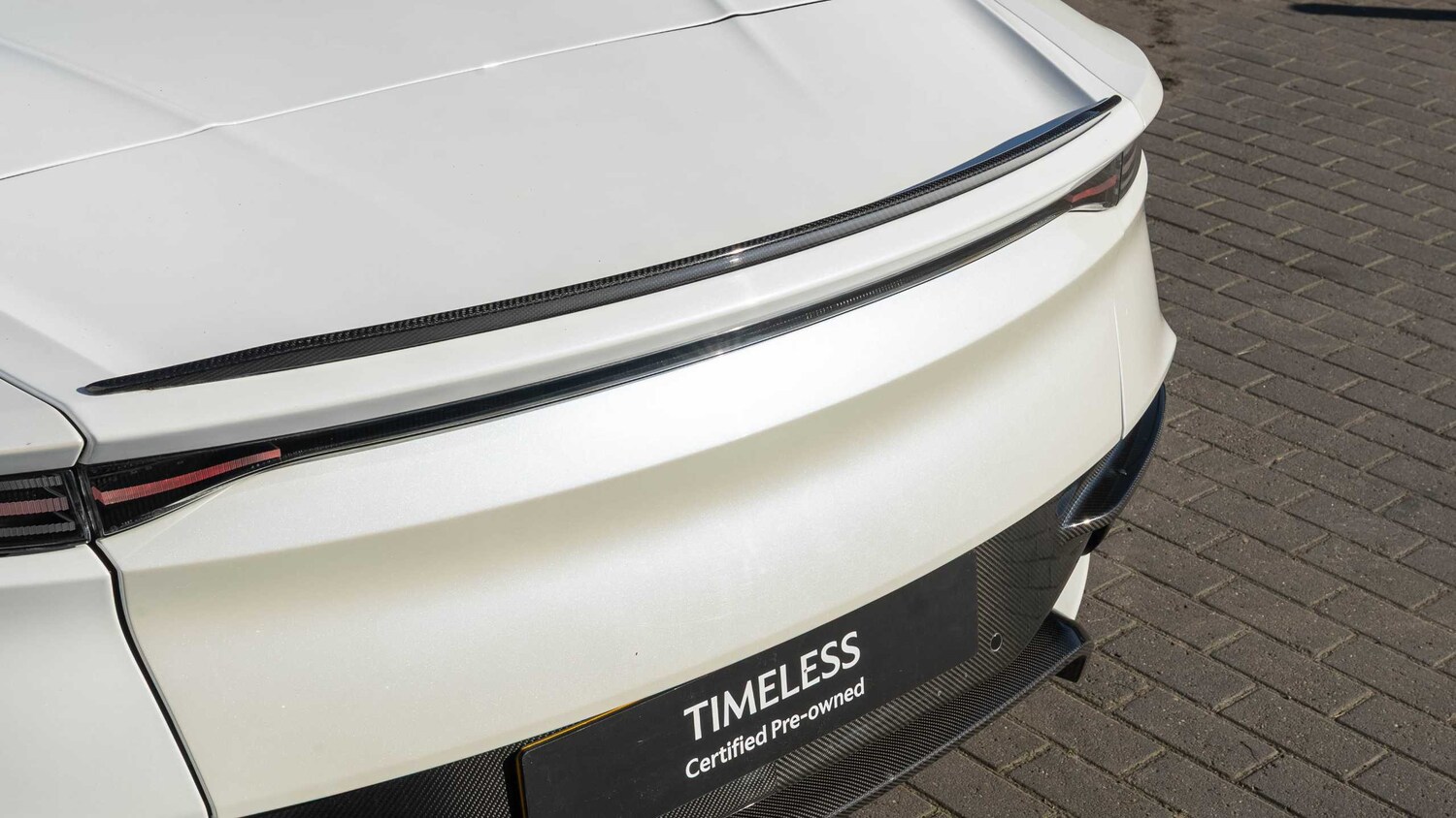 Used Aston Martin DBS 2019 for sale - 78010326: Photo 8