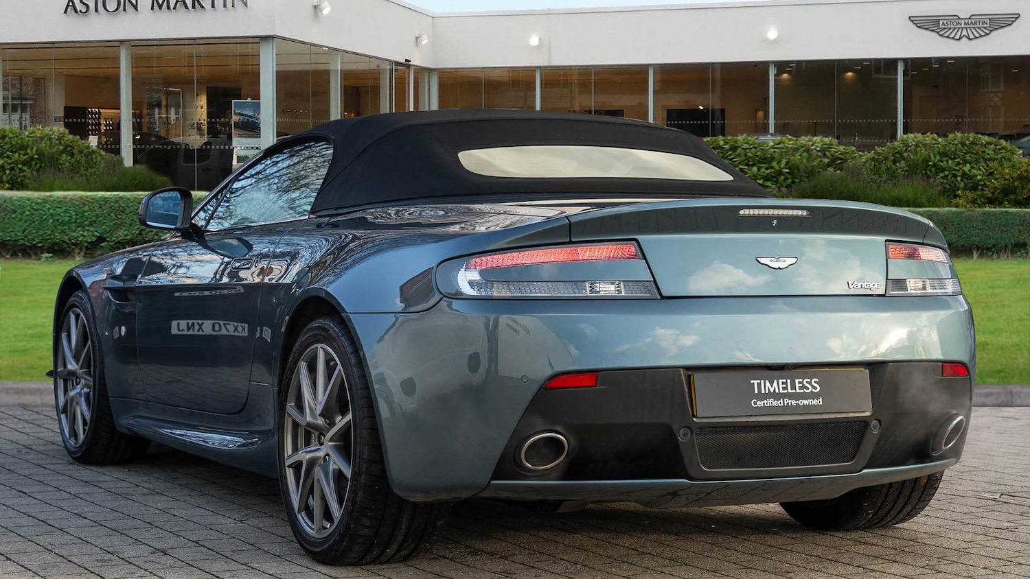 Used Aston Martin Vantage 2015 for sale - 76843019: Photo 15