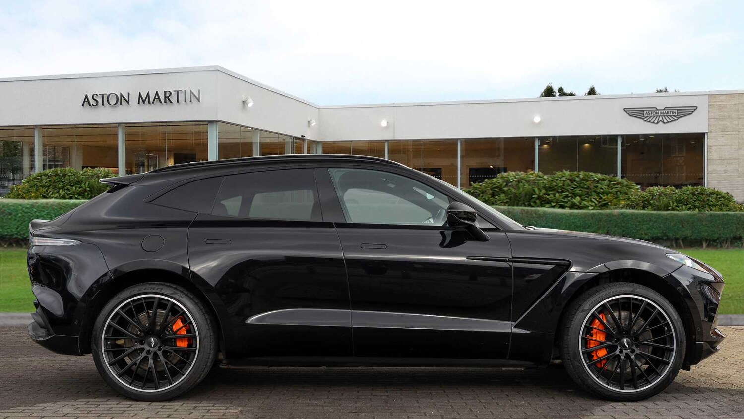 Used Aston Martin DBX 2023 for sale - 77540671: Photo 14