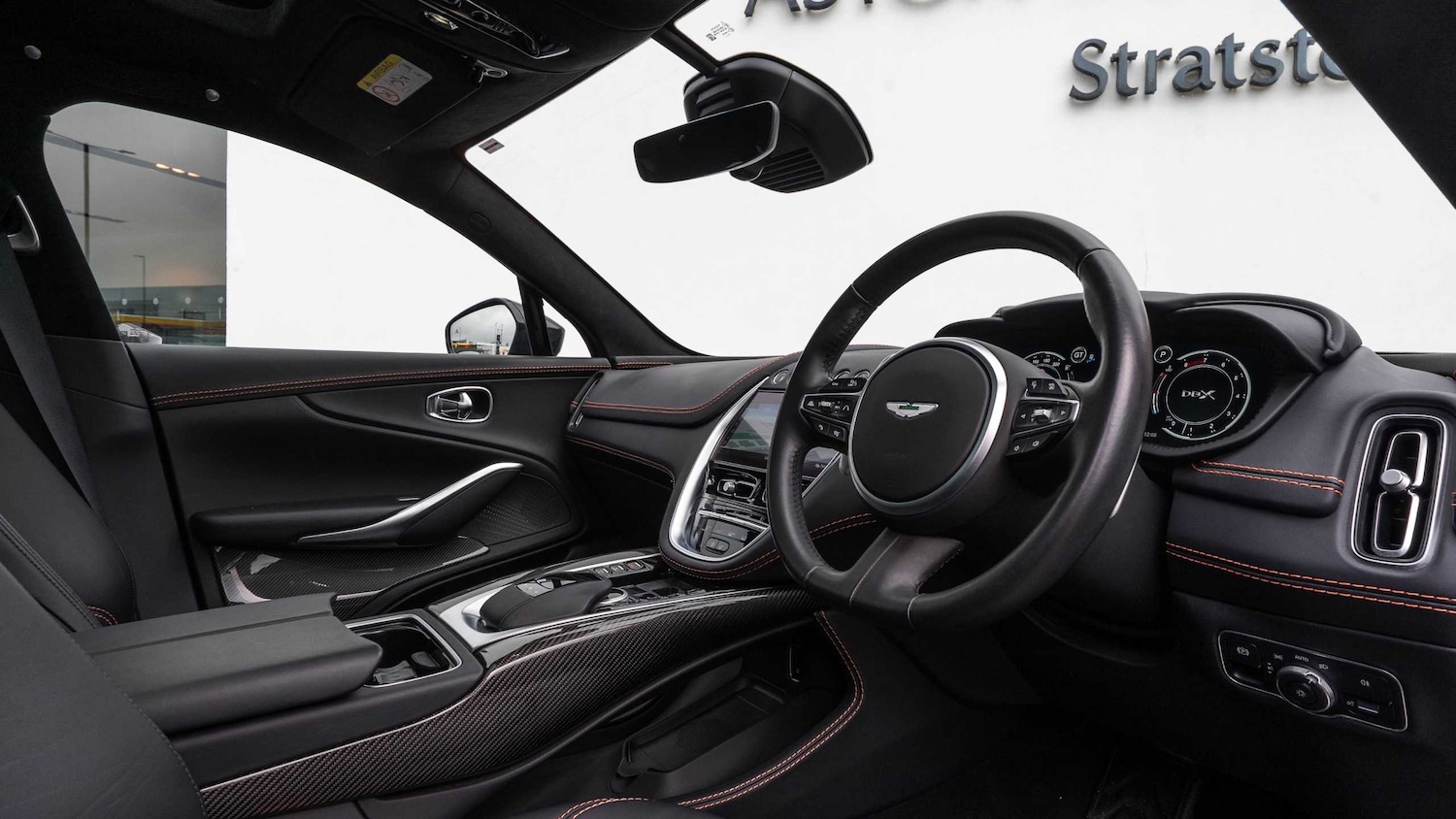 Used Aston Martin DBX 2023 for sale - 77540671: Photo 3