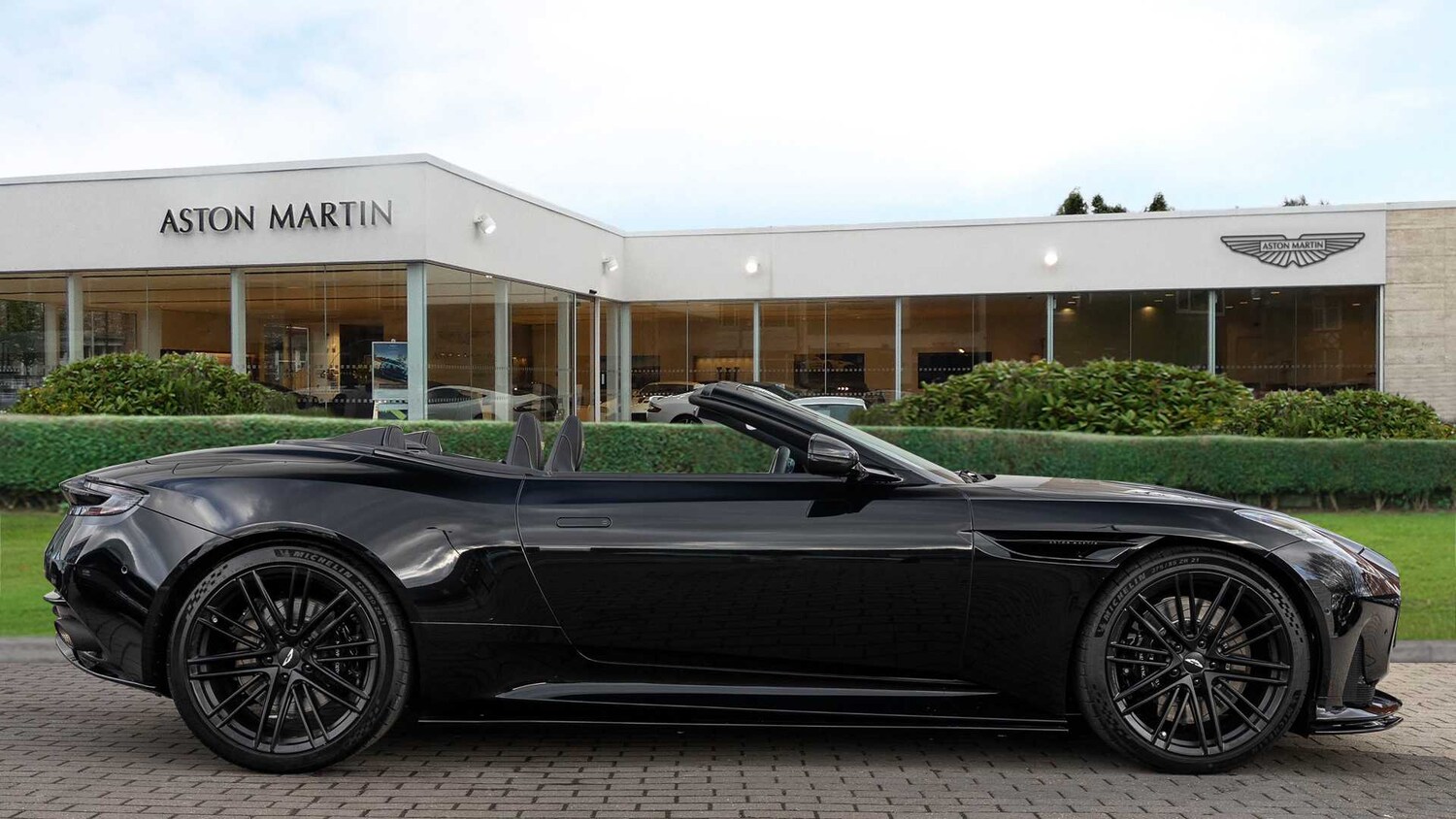 Used Aston Martin V8 2025 for sale - 78173460: Photo 13