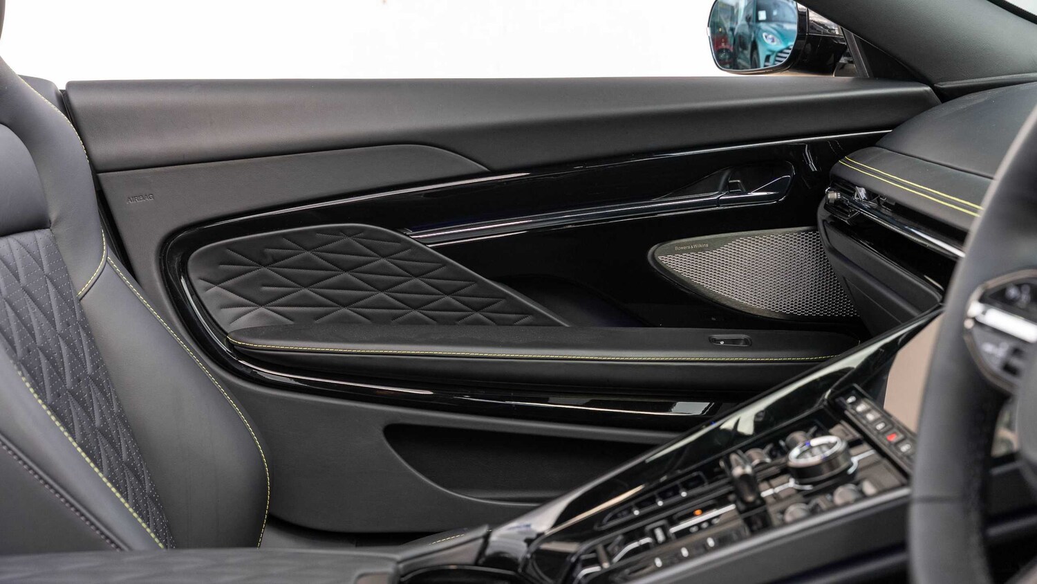 Used Aston Martin V8 2025 for sale - 78173460: Photo 21