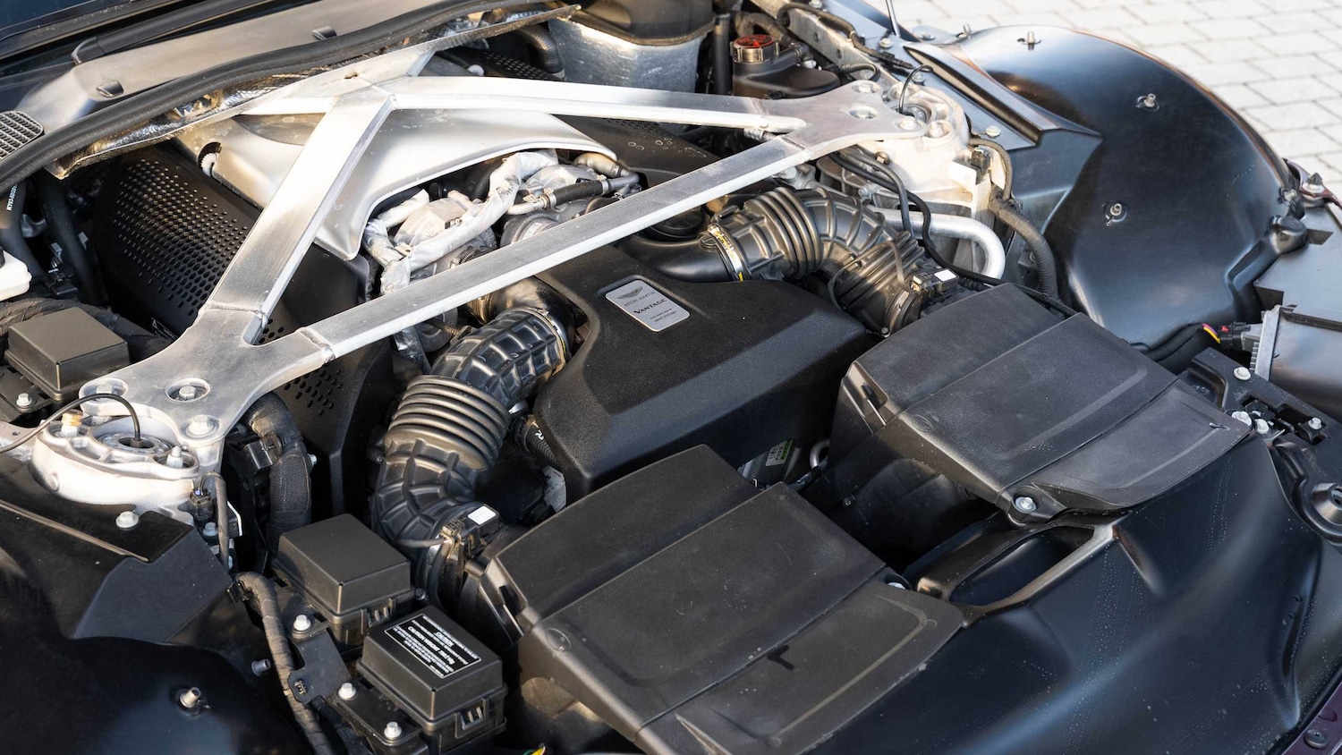 Used Aston Martin Vantage 2019 for sale - 77083144: Photo 25