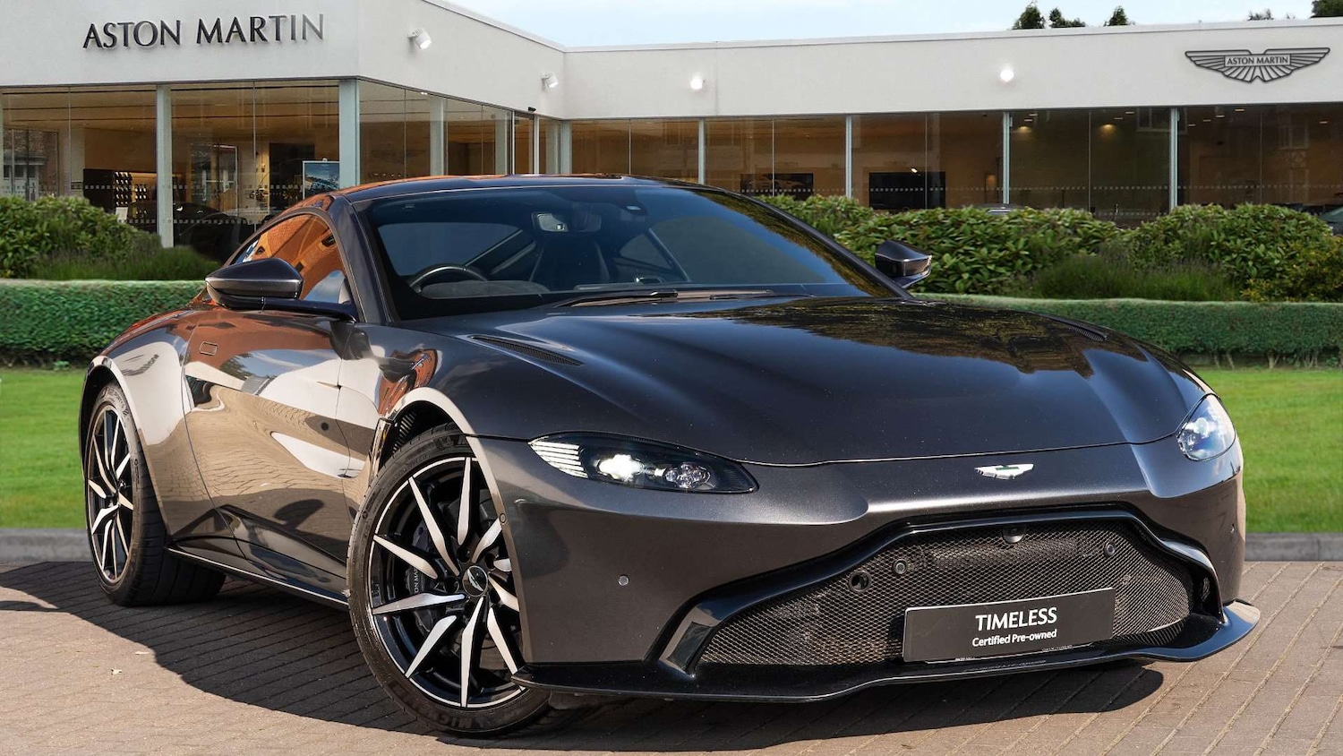 Used Aston Martin Vantage 2019 for sale - 76141680: Photo 1