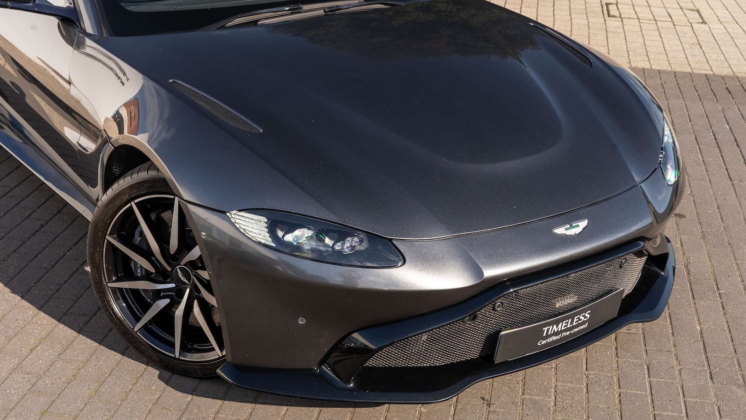 Used Aston Martin Vantage 2019 for sale - 76141680: Photo 16