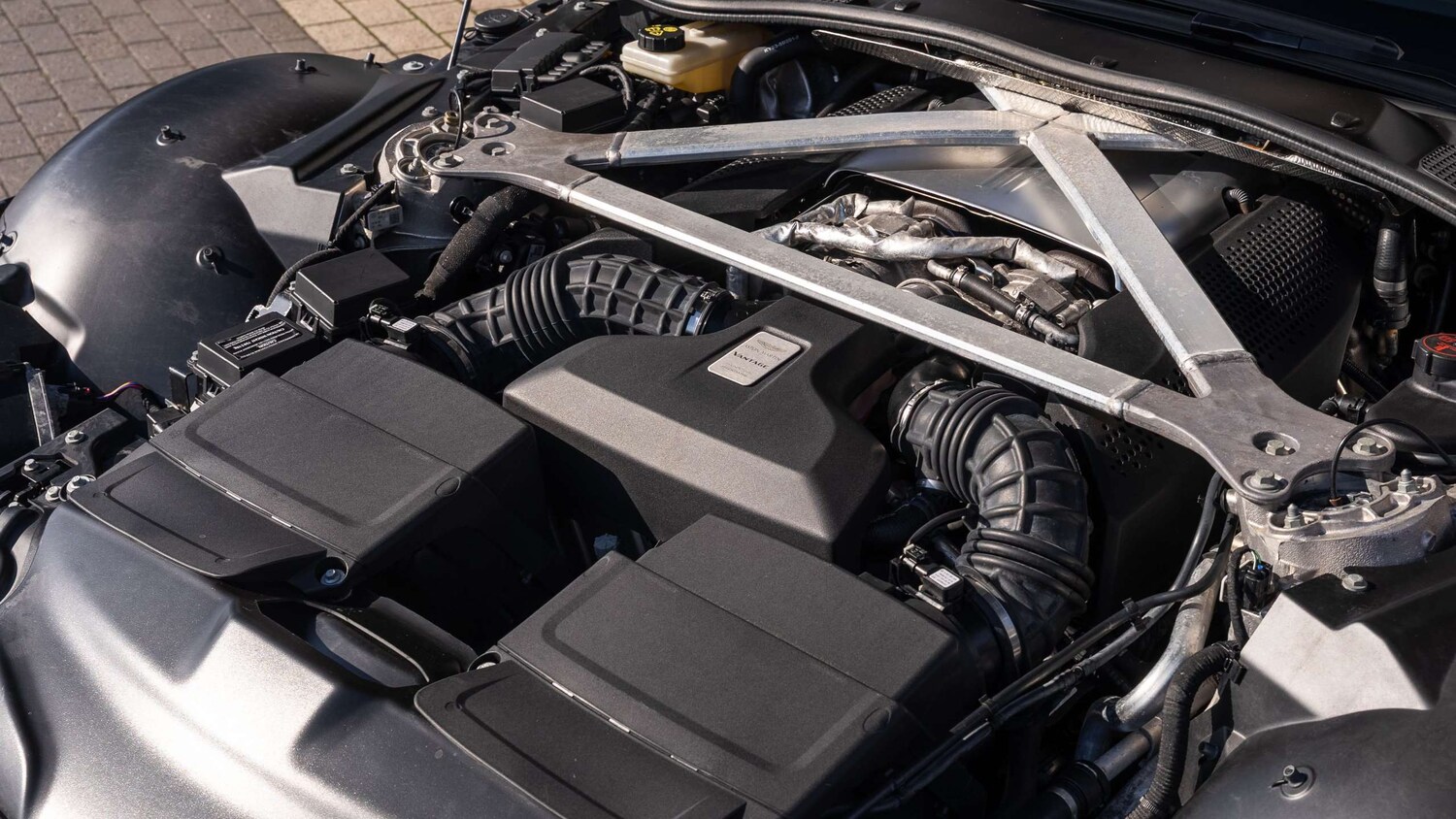 Used Aston Martin Vantage 2019 for sale - 76141680: Photo 28