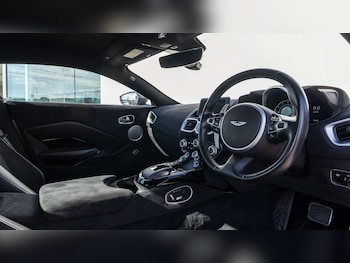 Used Aston Martin Vantage 2019 for sale - 76141680: Photo