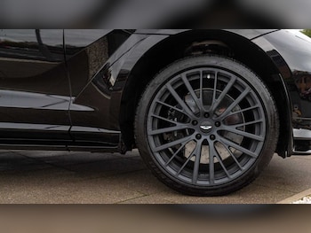 Used Aston Martin DBX 2025 for sale - 78451376: Photo