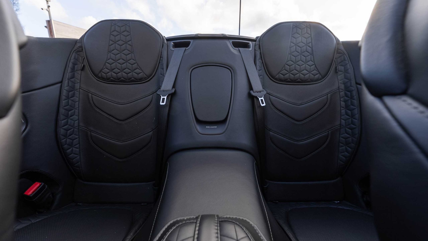 Used Aston Martin DBS 2020 for sale - 77061132: Photo 28