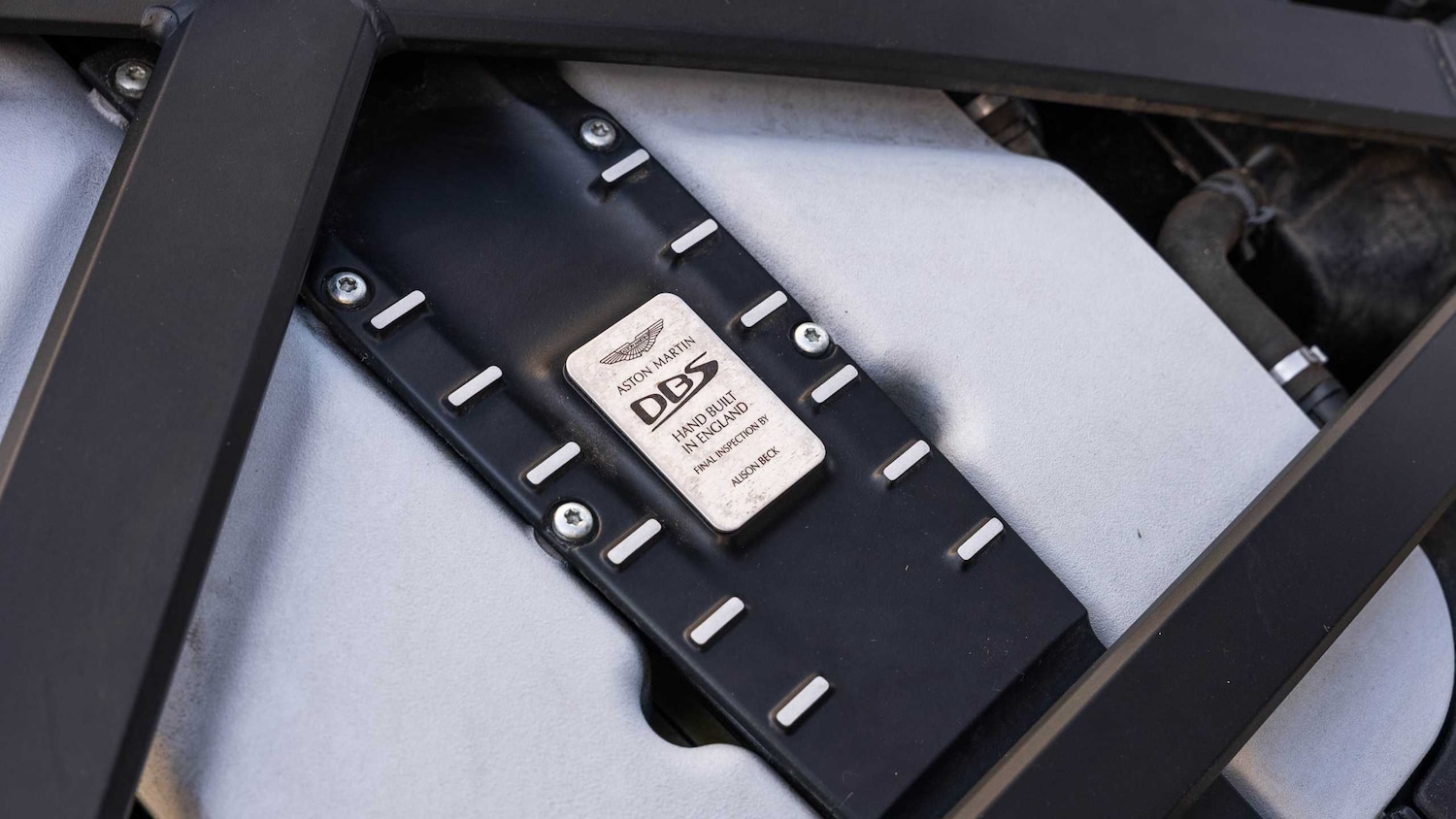 Used Aston Martin DBS 2020 for sale - 77061132: Photo 33