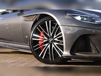 Used Aston Martin DBS 2020 for sale - 77061132: Photo
