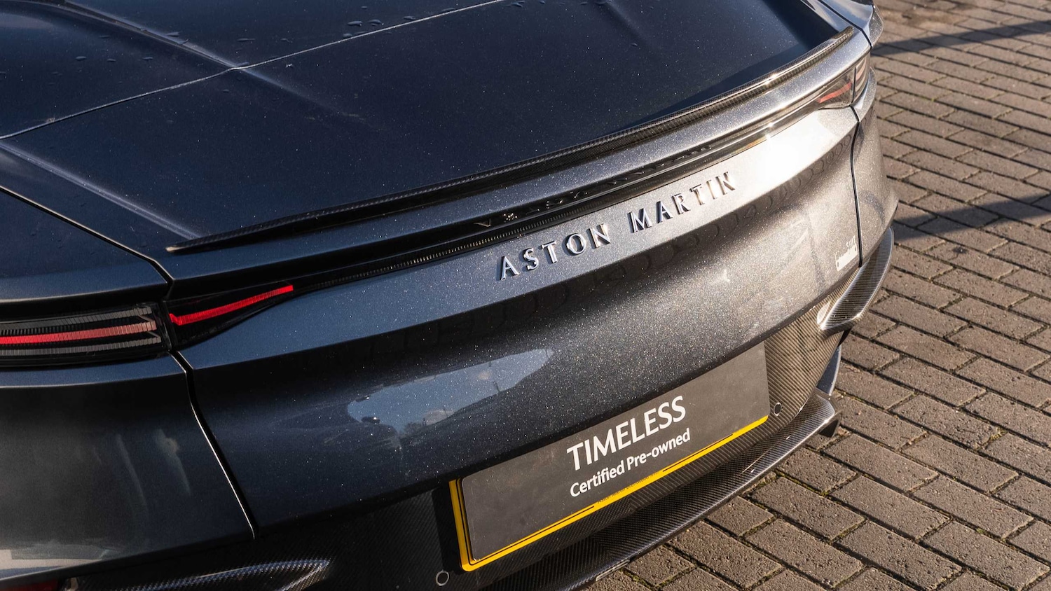 Used Aston Martin DBS 2020 for sale - 77061132: Photo 8