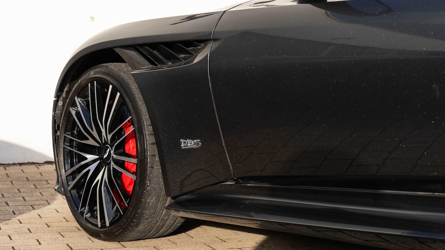 Used Aston Martin DBS 2020 for sale - 77061132: Photo 9