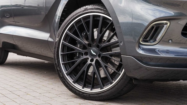 Used Aston Martin DBX 2022 for sale - 75217808: Photo 3