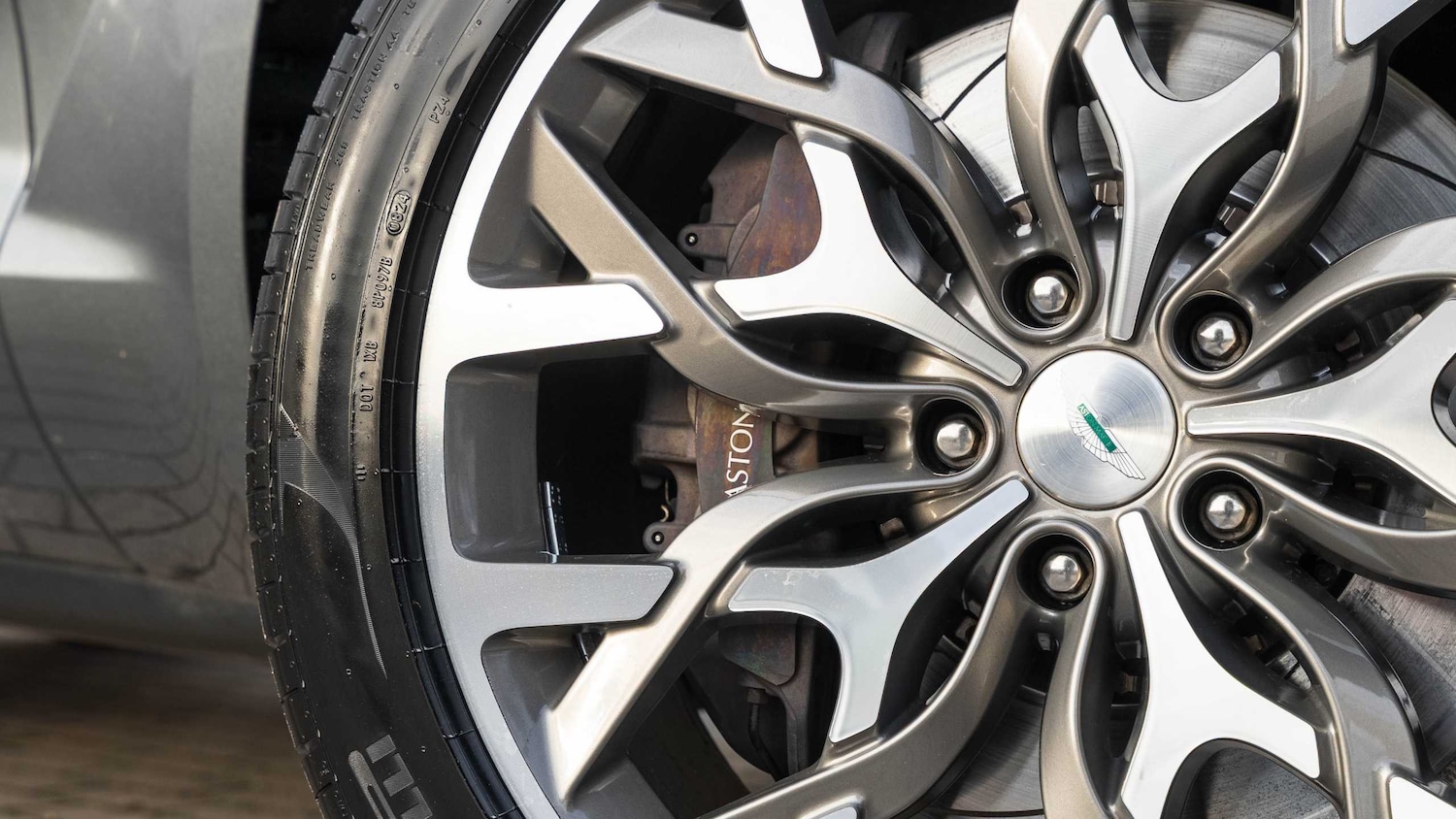 Used Aston Martin DBX 2021 for sale - 77270105: Photo 11