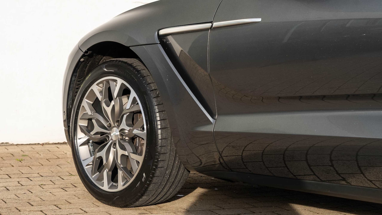 Used Aston Martin DBX 2021 for sale - 77270105: Photo 14