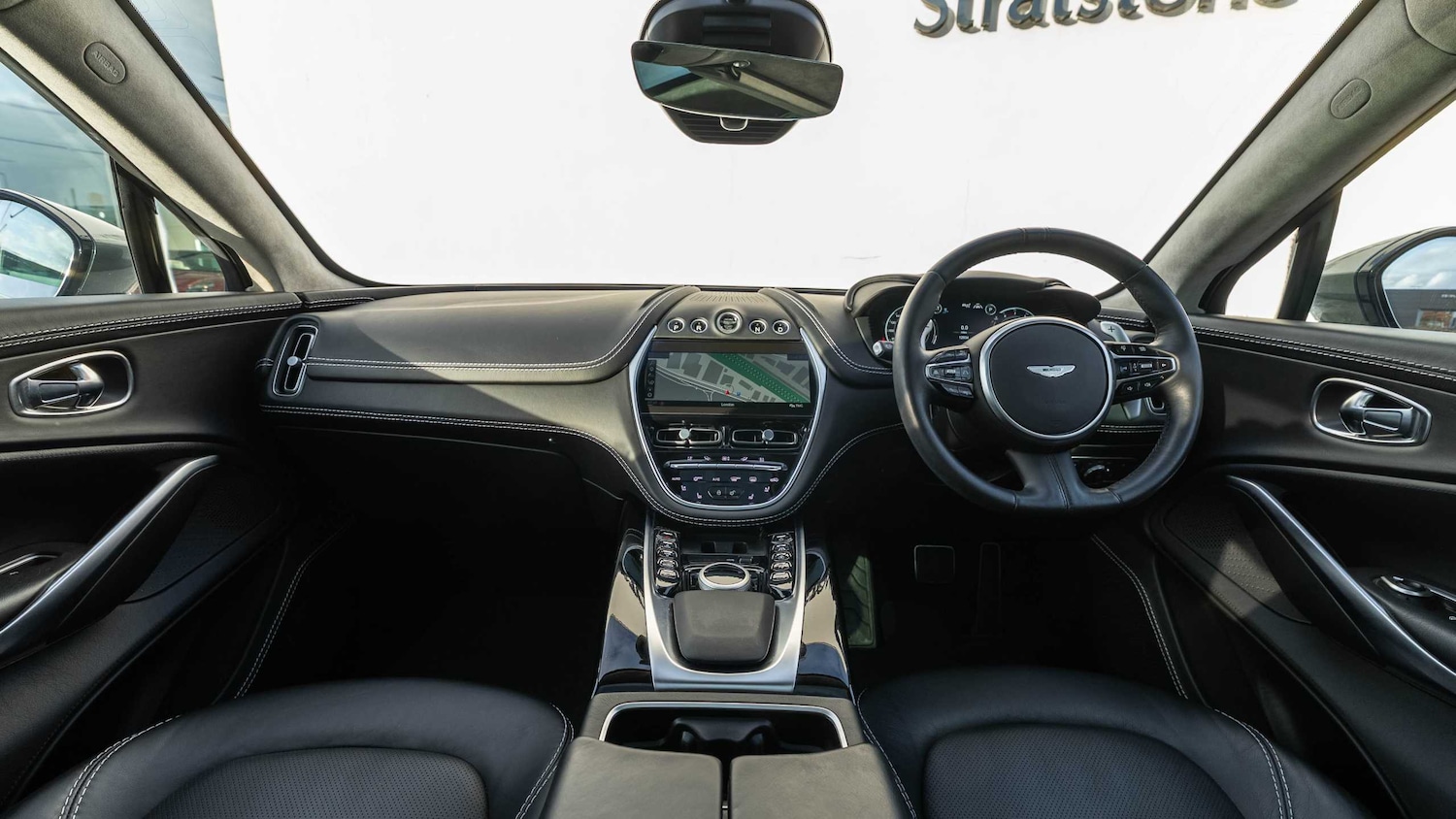 Used Aston Martin DBX 2021 for sale - 77270105: Photo 16