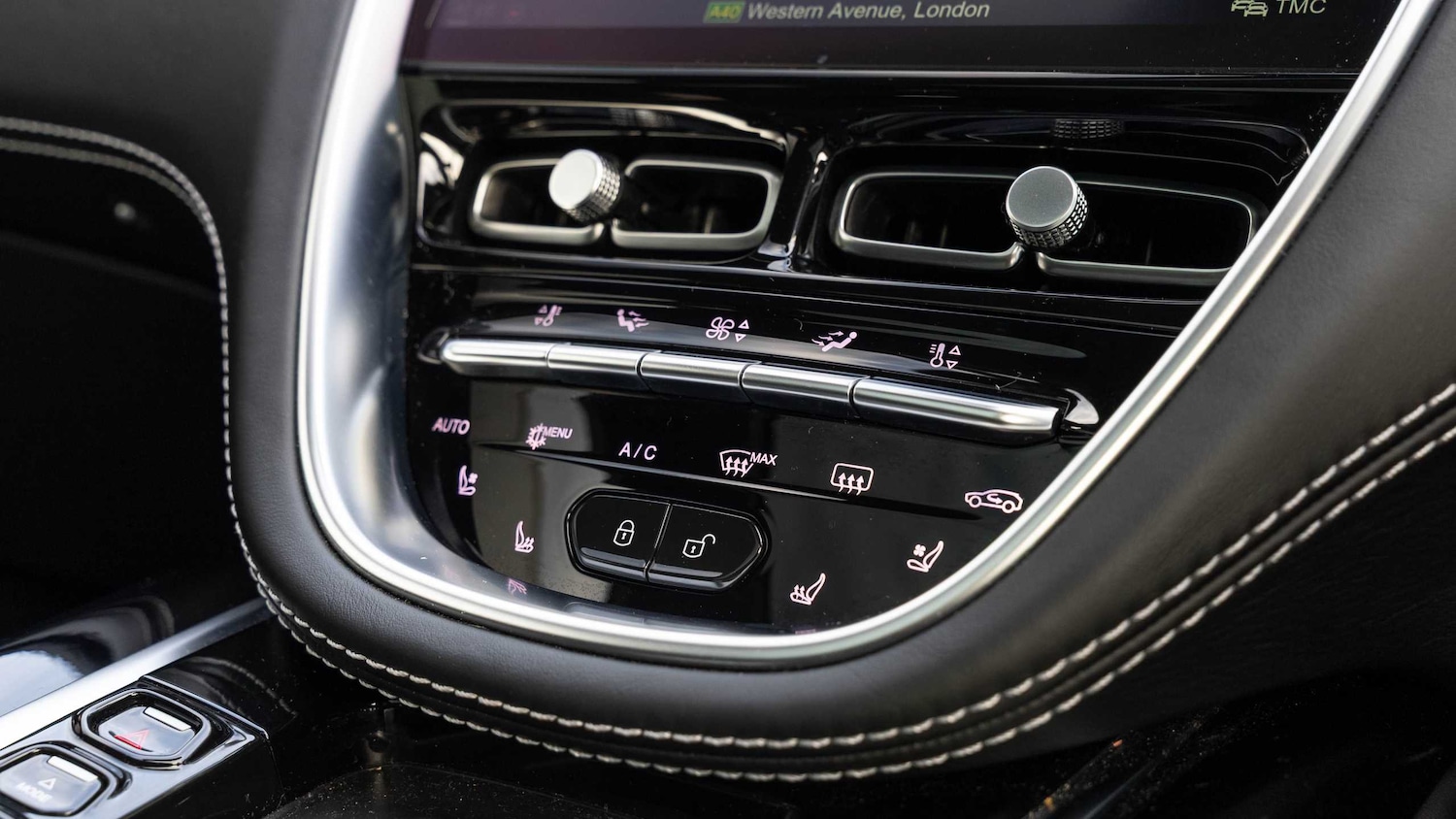 Used Aston Martin DBX 2021 for sale - 77270105: Photo 21