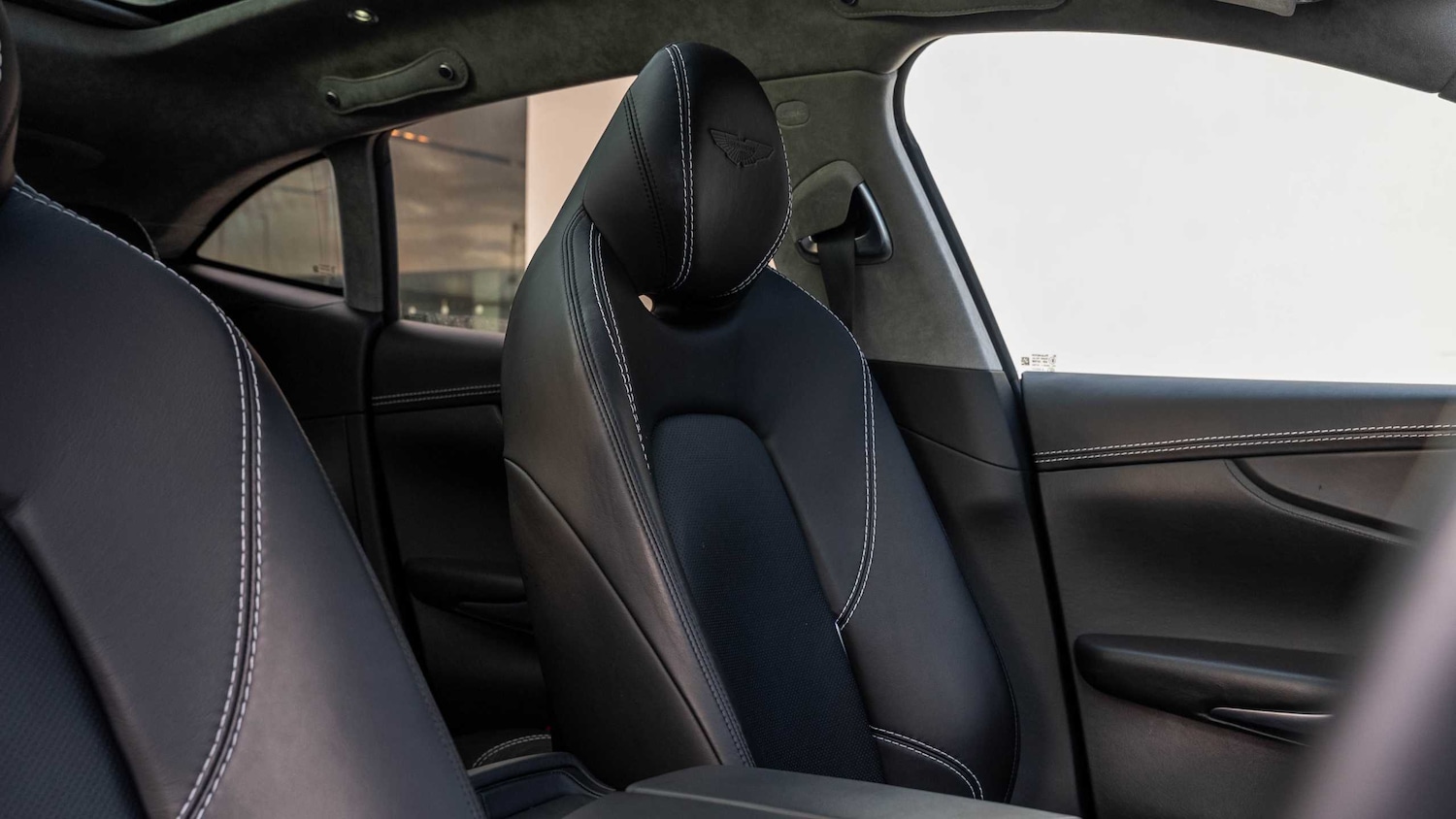 Used Aston Martin DBX 2021 for sale - 77270105: Photo 26