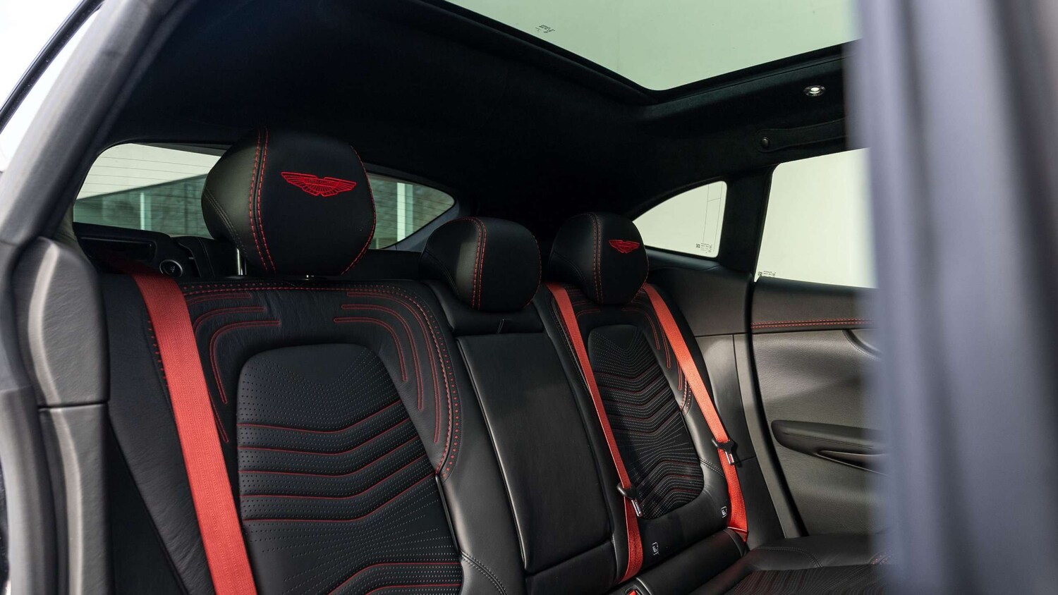 Used Aston Martin DBX 2021 for sale - 77083113: Photo 27