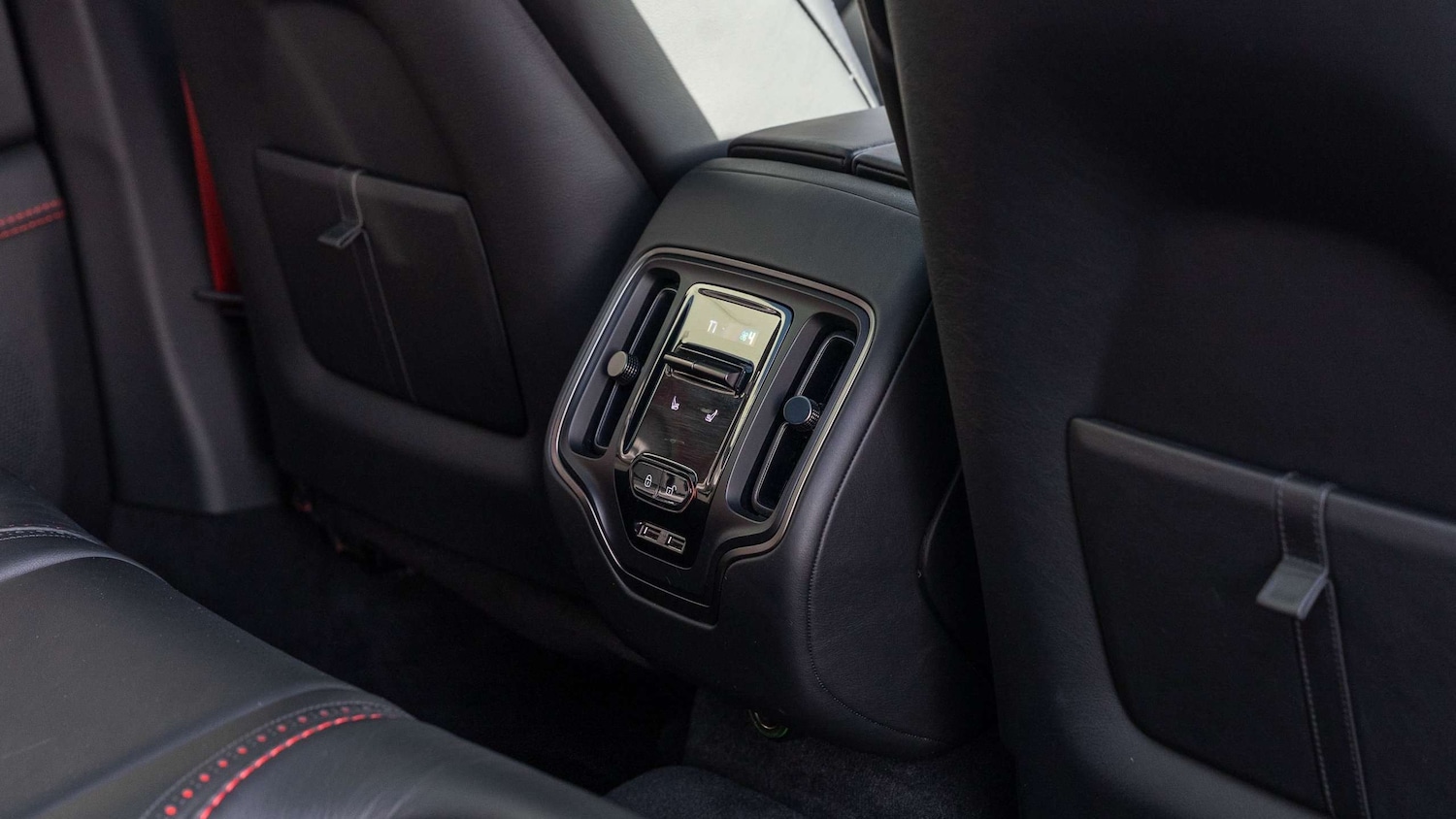 Used Aston Martin DBX 2021 for sale - 77083113: Photo 29