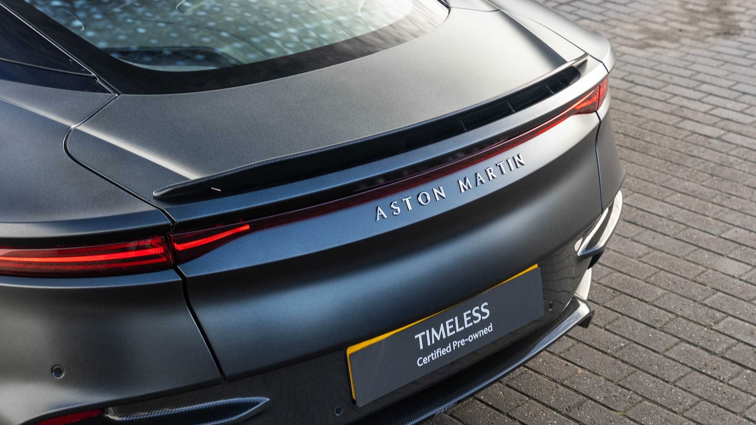 Used Aston Martin DBS 2021 for sale - 77414956: Photo 8