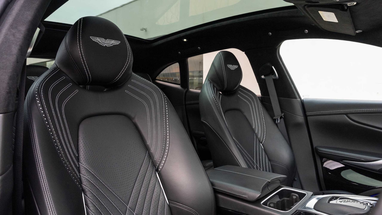 Used Aston Martin DBX 2021 for sale - 77178761: Photo 12