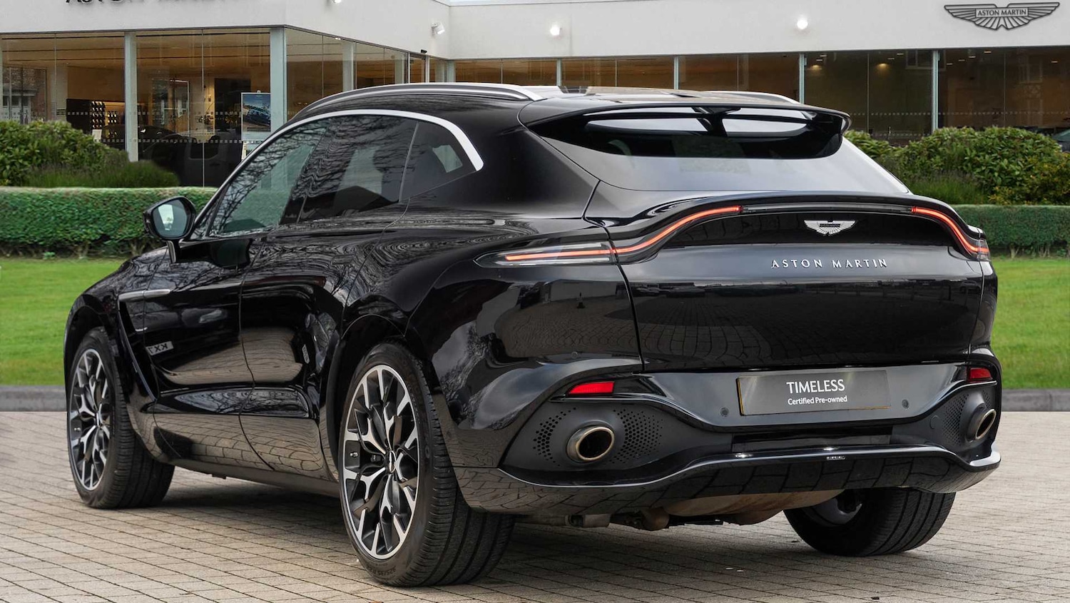 Used Aston Martin DBX 2021 for sale - 77178761: Photo 2